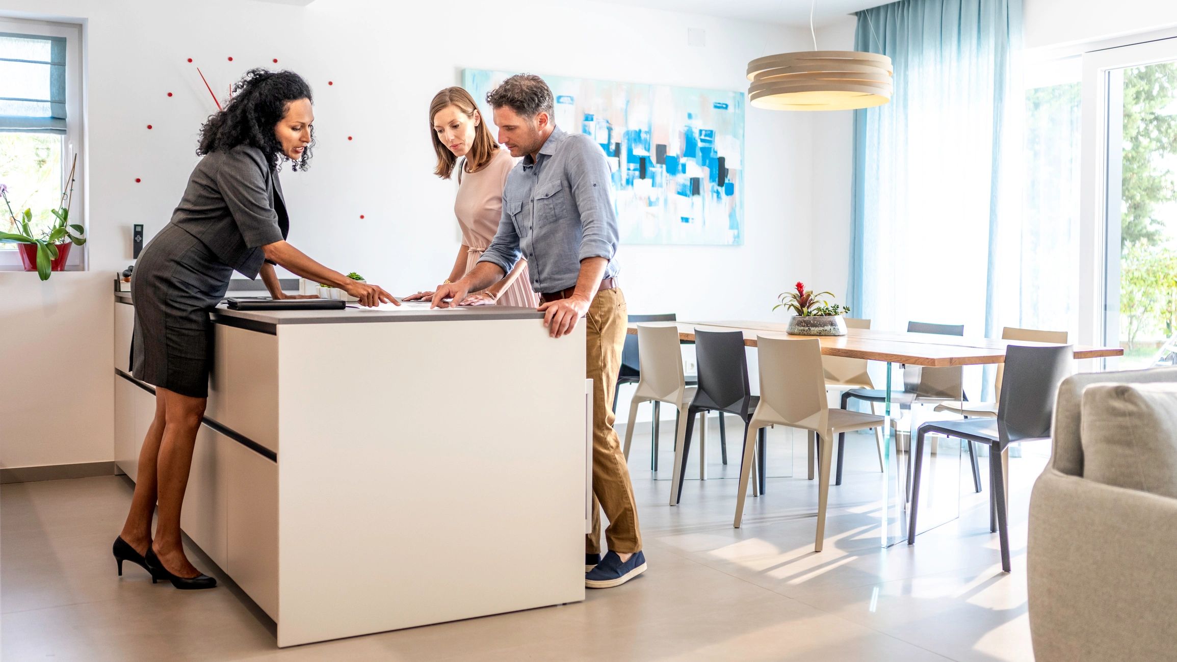 Family insurance consultation with a professional advisor